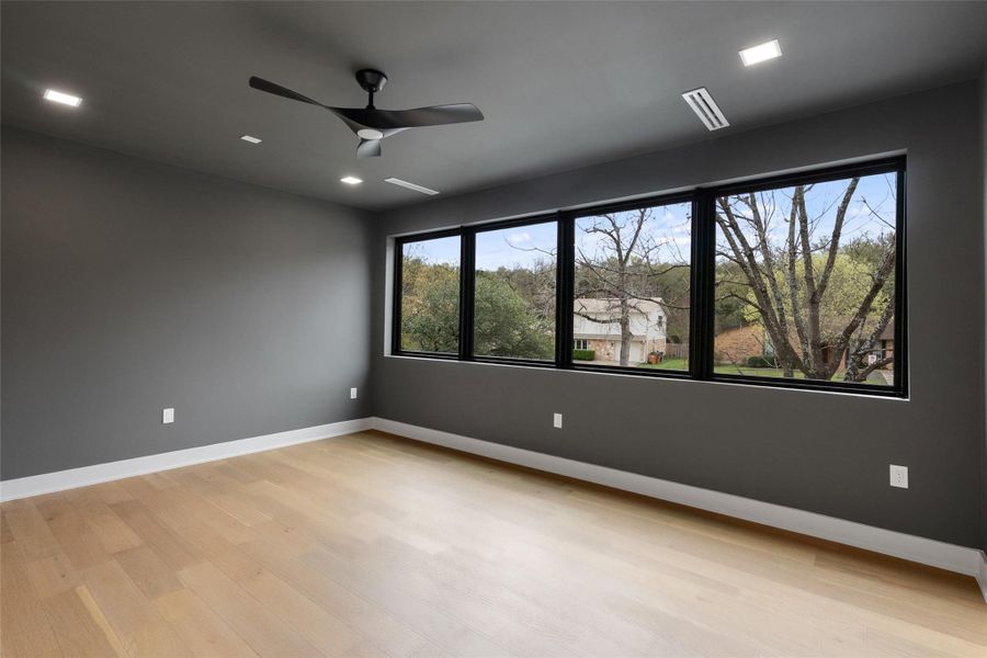 Spacious, unfurnished interior of a new home in , Austin (Image 23).