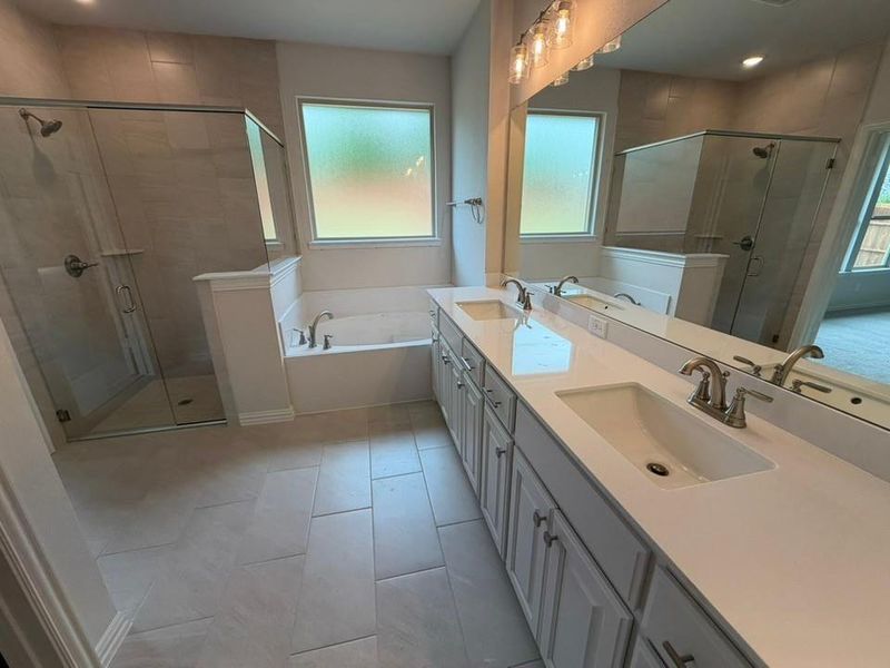 Furnished interior view inside a new home in Waterford Park, Weatherford (Image 7).