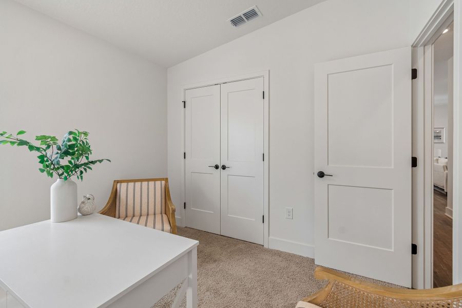 Representative furnished interior of a home built from the 1515 by Adams Homes in Winding Oaks, Weeki Wachee (Image 42).