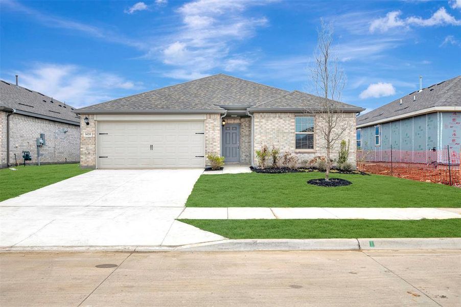 Front exterior of a new home in Mobberly Farms, Pilot Point, TX, highlighting curb appeal (Image 20).