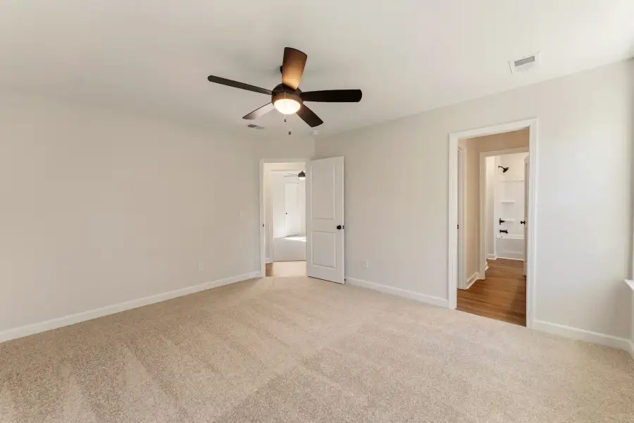 Spacious, unfurnished interior of a new home in Parris Meadows, Chesnee (Image 30). Spacious, unfurnished interior of a new home in Parris Meadows, Chesnee (Image 30).