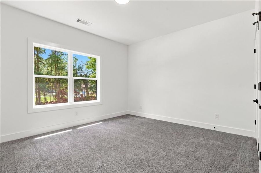 Spacious, unfurnished interior of a new home in , Fairburn (Image 50).
