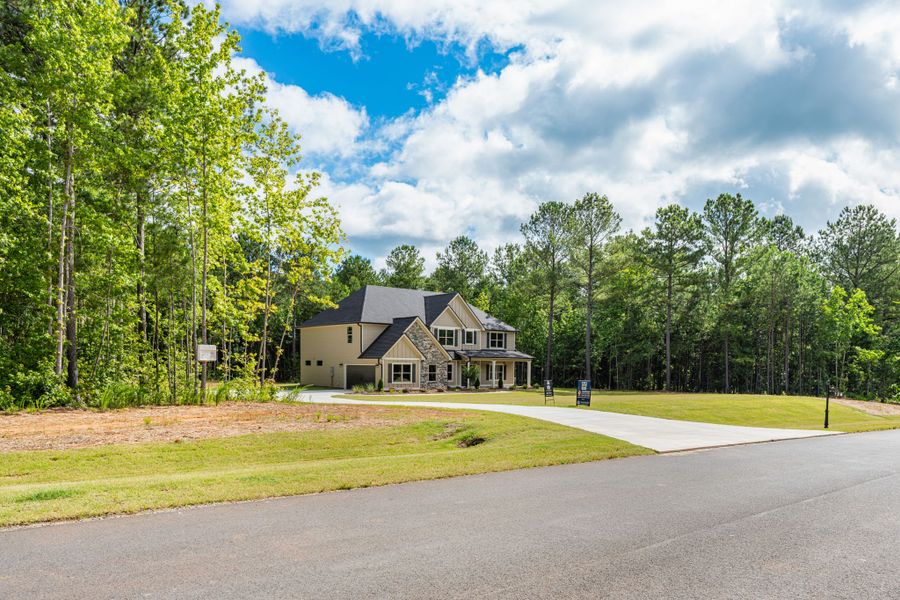 Image 77 of a home in Flint Farms.