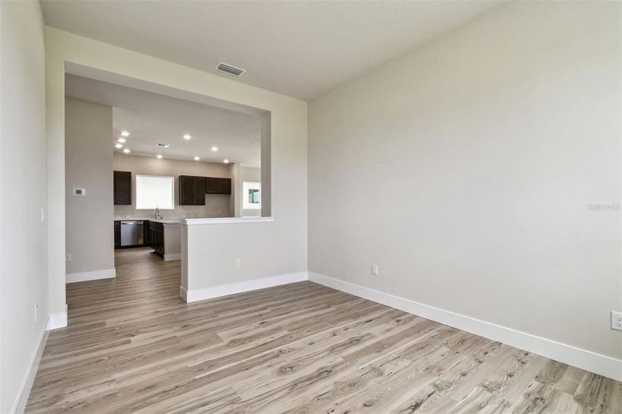 Spacious, unfurnished interior of a new home in Waterset Classic Series, Apollo Beach (Image 34).