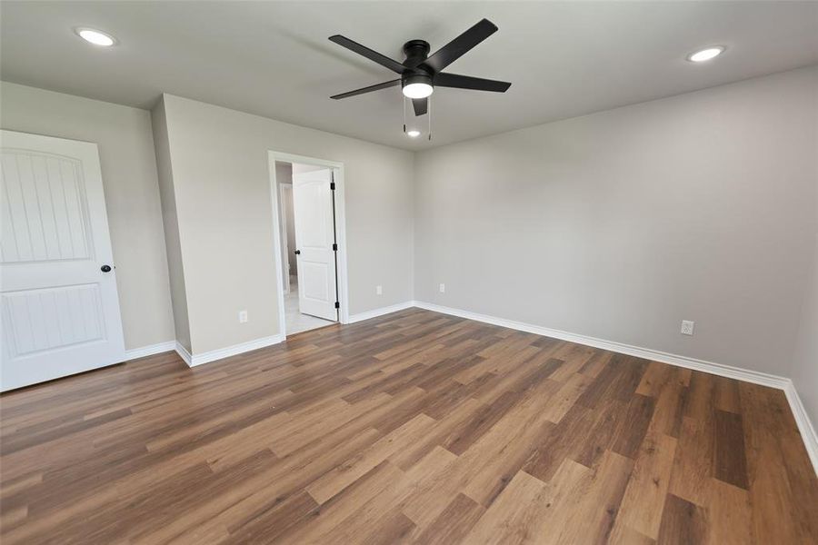 Spacious, unfurnished interior of a new home in , Mount Pleasant (Image 25).