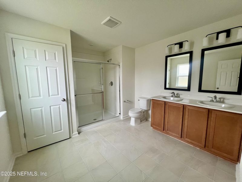 Furnished interior view inside a new home in Anabelle Island - Executive Series, Green Cove Springs (Image 10).