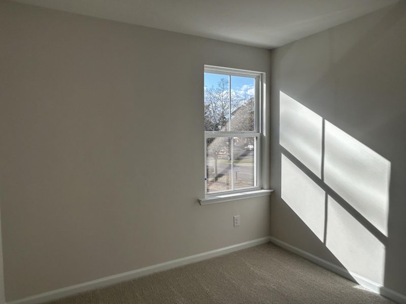 Spacious, unfurnished interior of a new home in , Summerville (Image 23).