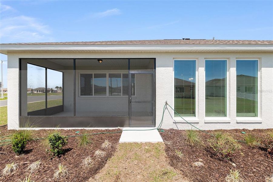 Exterior details and patio area of a home in , Ocala (Image 34).