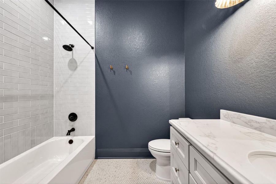 Furnished interior view inside a new home in , East Bernard (Image 15).
