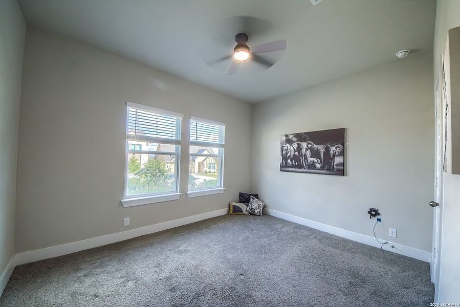 Spacious, unfurnished interior of a new home in Brookstone Creek, San Antonio (Image 20).