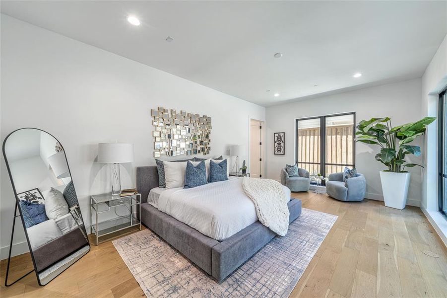 Furnished interior view inside a new home in , Dallas (Image 31). Furnished interior view inside a new home in , Dallas (Image 31).