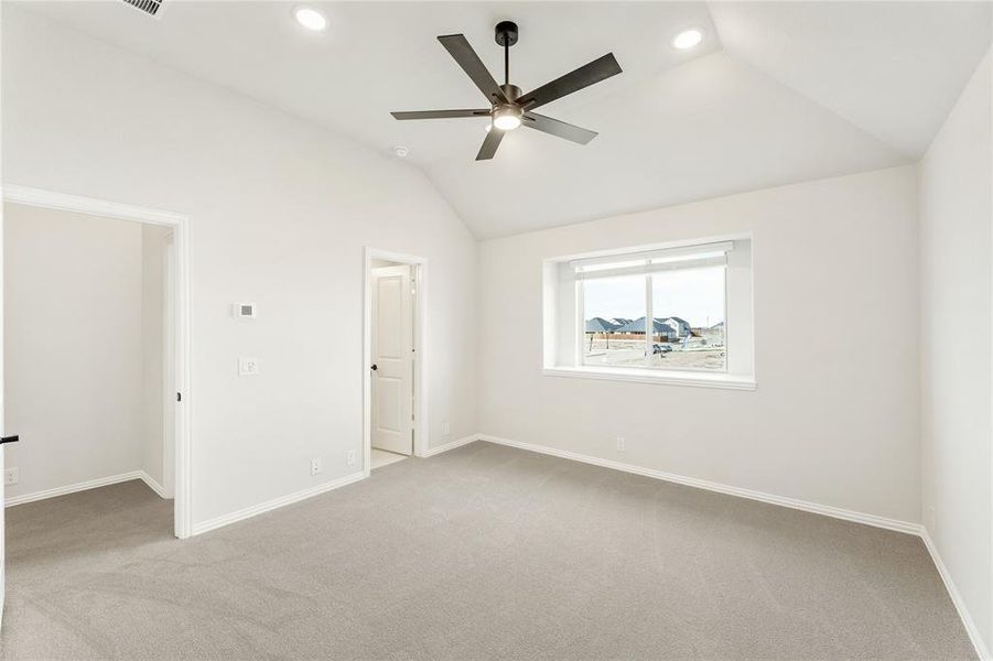 Spacious, unfurnished interior of a new home in Sutton Fields, Celina (Image 37).