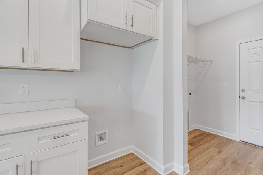 Spacious, unfurnished interior of a new home in , Crestview (Image 26).