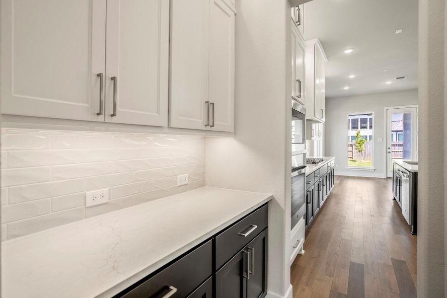 Furnished interior view inside a new home in Artavia 70′ Lots, Conroe (Image 35).