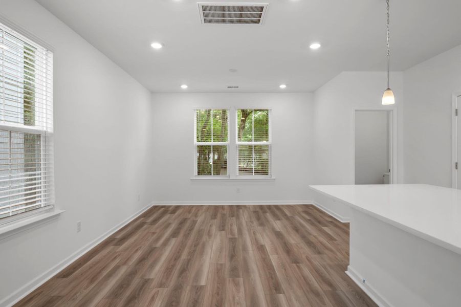 Spacious, unfurnished interior of a new home in , Charleston (Image 12).
