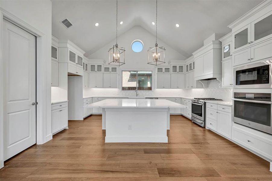 Furnished interior view inside a new home in Wellington, Haslet (Image 10).