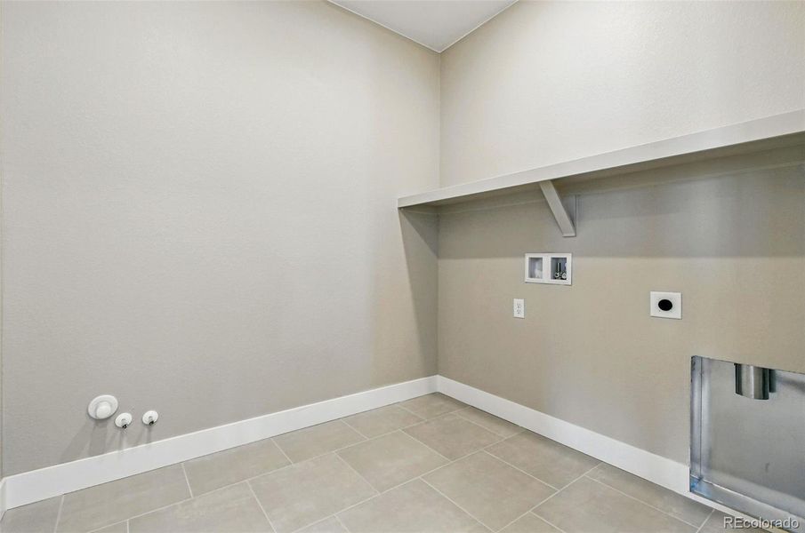 9329 Russell Circle ~ Ready Now