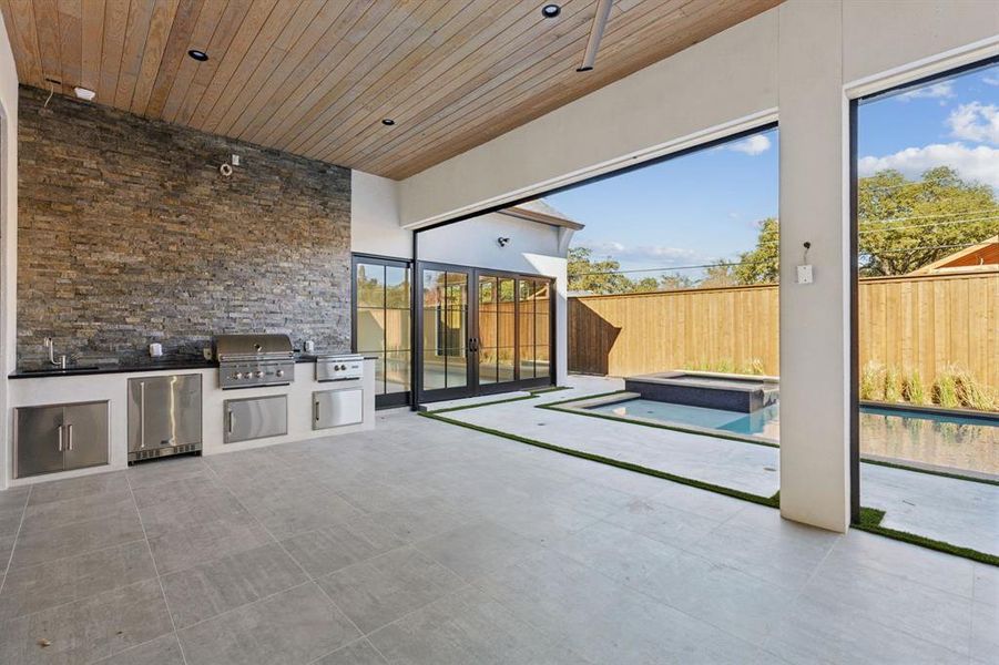 Image 12 of a home in . Image 12 of a home in .