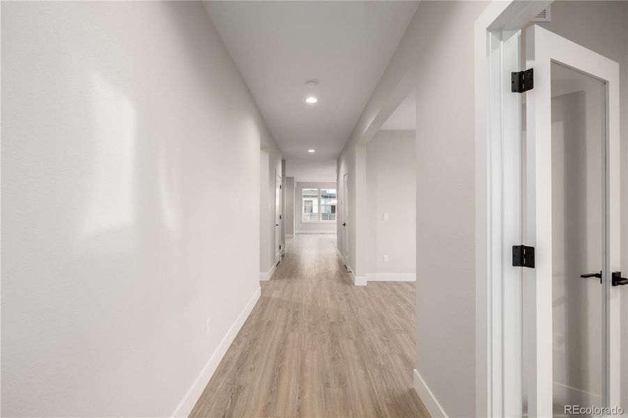 Spacious, unfurnished interior of a new home in West Grange, Longmont (Image 33).