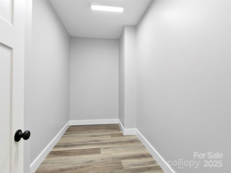 Spacious, unfurnished interior of a new home in , Mills River (Image 12).