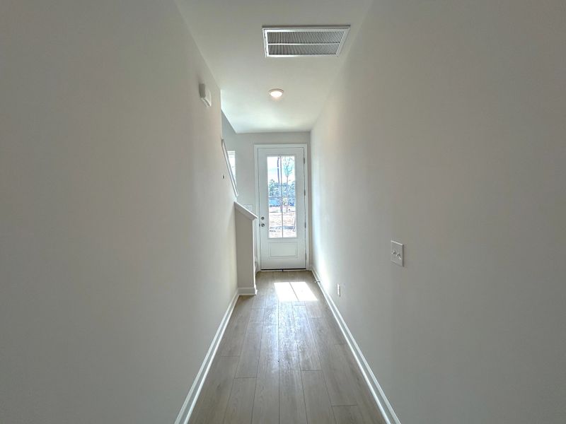 Spacious, unfurnished interior of a new home in Windward Village, Summerville (Image 7).