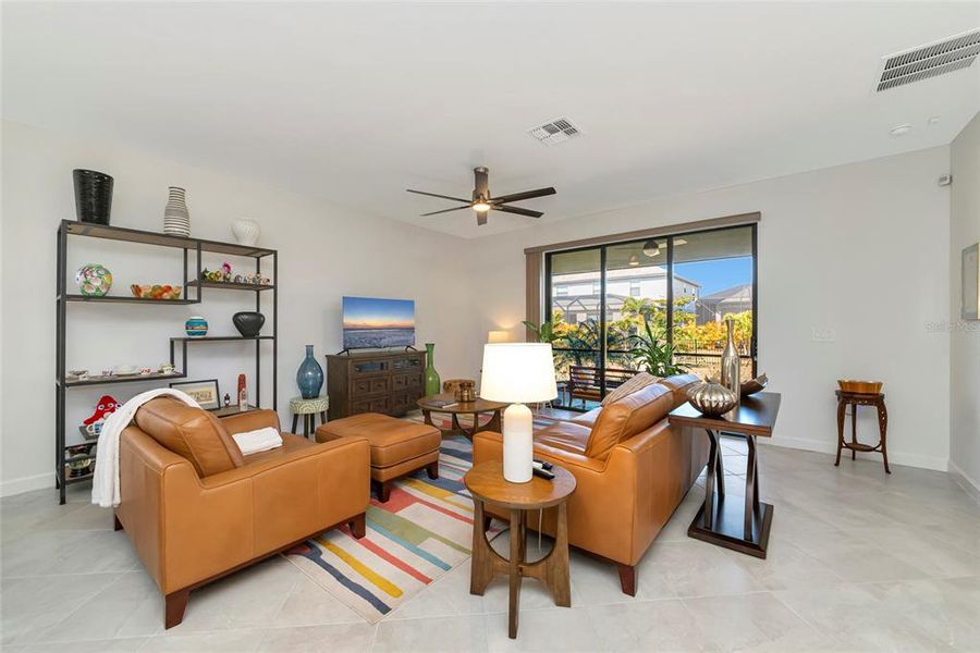 Furnished interior view inside a new home in Lorraine Lakes at Lakewood Ranch, Lakewood Ranch (Image 15).