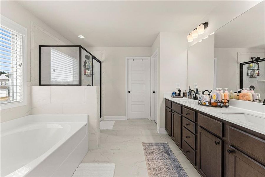 Furnished interior view inside a new home in , Auburn (Image 45).