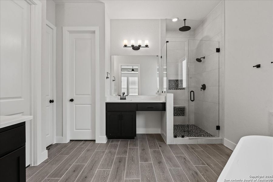 Furnished interior view inside a new home in Village at Three Oaks, Seguin (Image 12). Furnished interior view inside a new home in Village at Three Oaks, Seguin (Image 12).