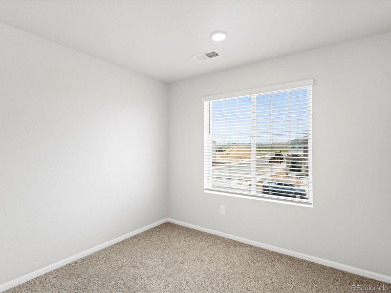 Spacious, unfurnished interior of a new home in Lake Bluff, Greeley (Image 30). Spacious, unfurnished interior of a new home in Lake Bluff, Greeley (Image 30).