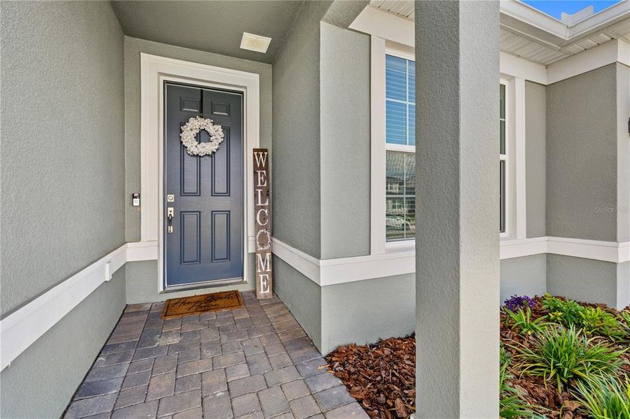 Exterior details and patio area of a home in , Mount Dora (Image 23).