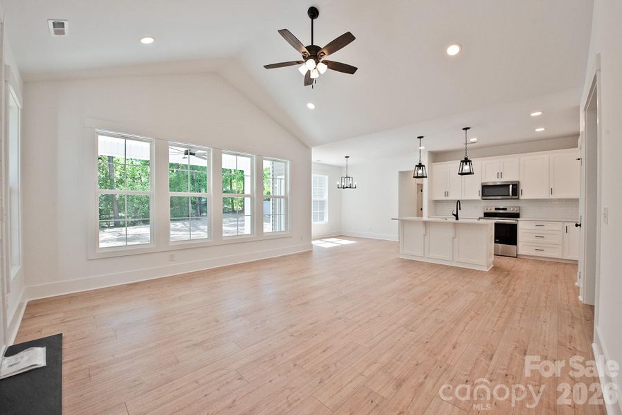 Spacious, unfurnished interior of a new home in , Concord (Image 33).