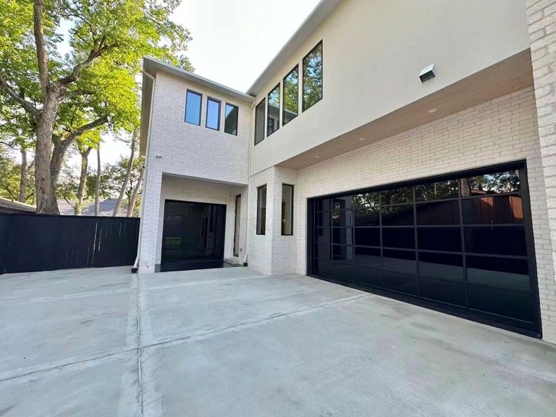 Exterior details and patio area of a home in , Houston (Image 4).
