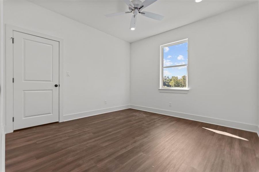 Spacious, unfurnished interior of a new home in , Tyler (Image 31).