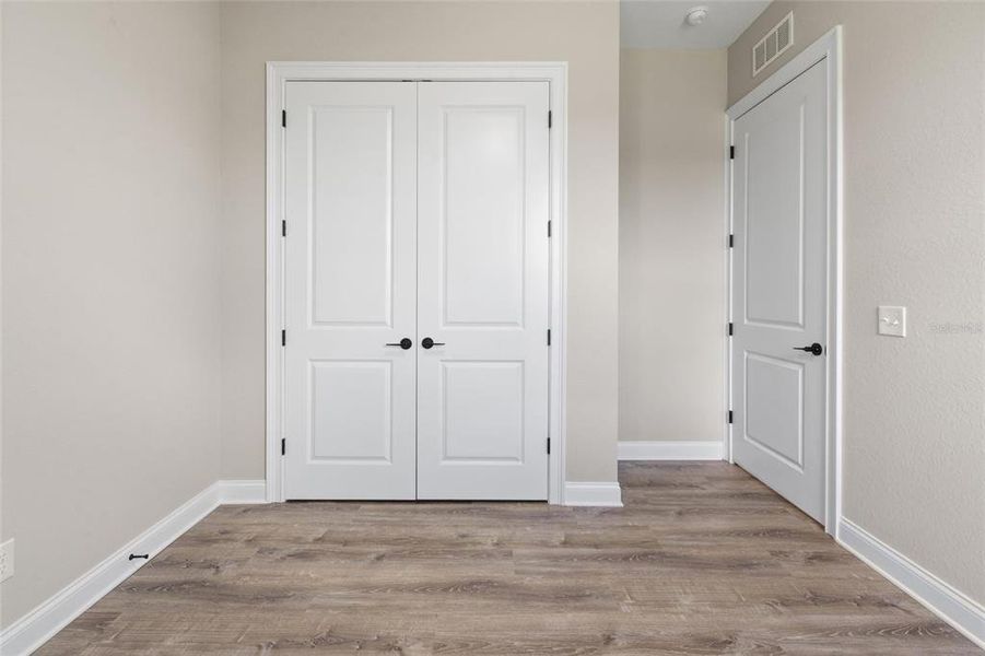 Spacious, unfurnished interior of a new home in , Fort Meade (Image 28).