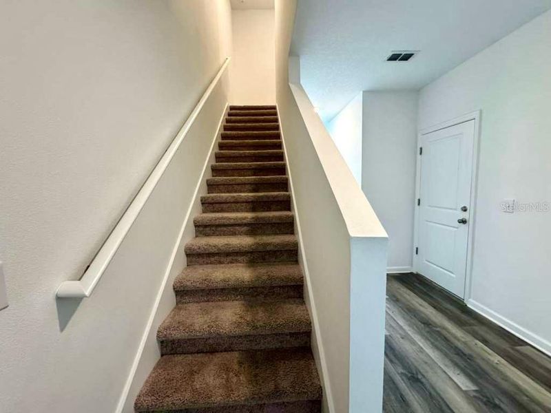 Spacious, unfurnished interior of a new home in , St. Cloud (Image 12).