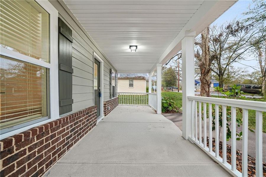 Exterior details and patio area of a home in , Atlanta (Image 4).