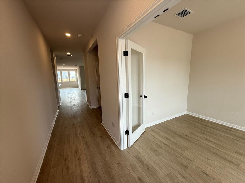 Spacious, unfurnished interior of a new home in Cannon Ranch 45s, Dripping Springs (Image 15). Spacious, unfurnished interior of a new home in Cannon Ranch 45s, Dripping Springs (Image 15).