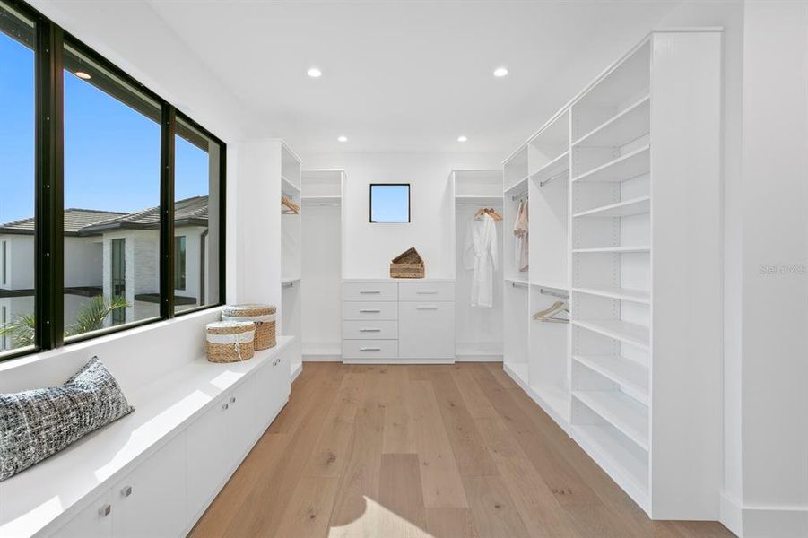 Furnished interior view inside a new home in , St. Petersburg (Image 14).