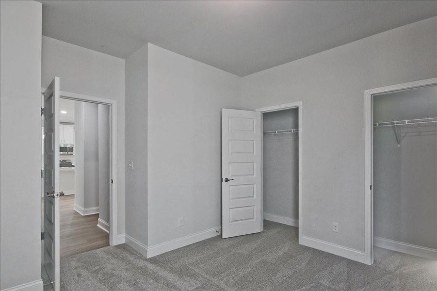 Spacious, unfurnished interior of a new home in Cooper's Walk, Loganville (Image 27).