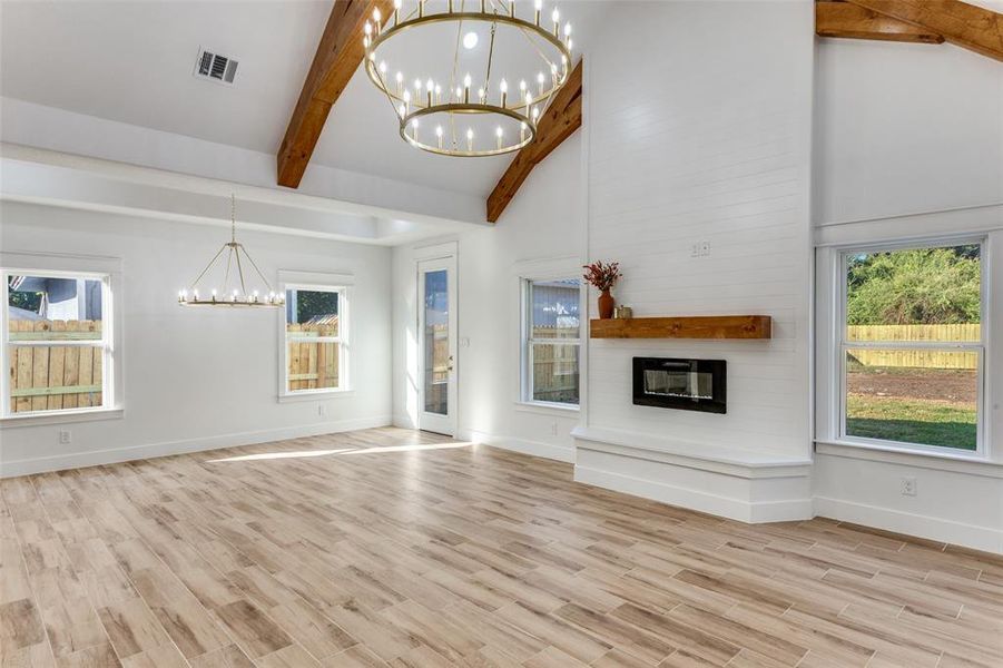 Spacious, unfurnished interior of a new home in , Lake Worth (Image 20).