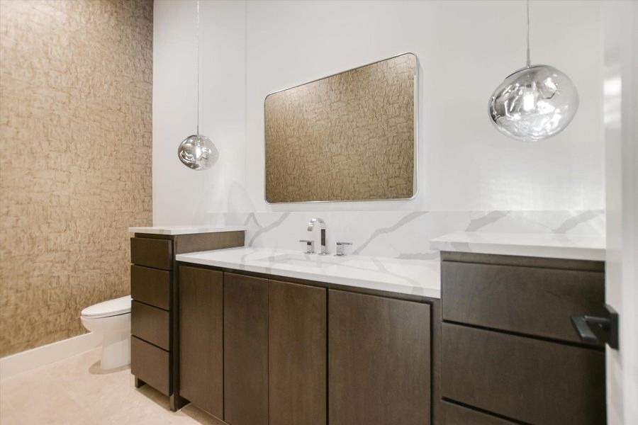 Furnished interior view inside a new home in , Horseshoe Bay (Image 7).