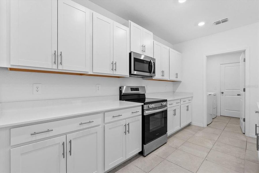 Furnished interior view inside a new home in , Bradenton (Image 8).