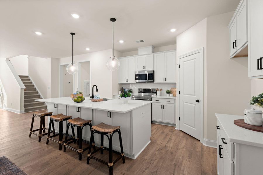 Furnished interior view inside a new home in , Hollywood (Image 33).
