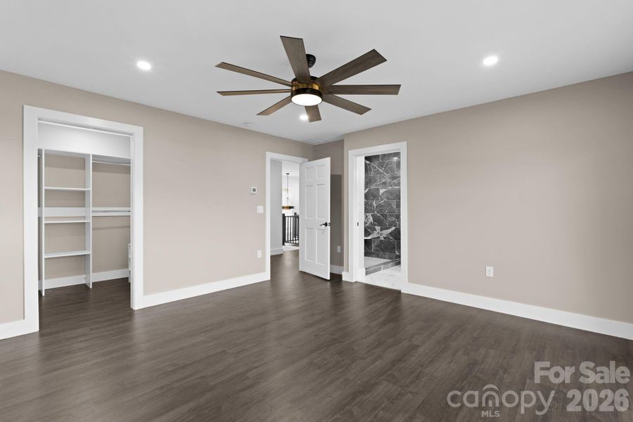 Spacious, unfurnished interior of a new home in , Weaverville (Image 37).