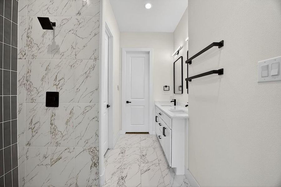 Furnished interior view inside a new home in , Fort Worth (Image 13).