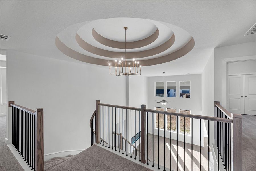 Representative image. Features, selections and colors may vary.