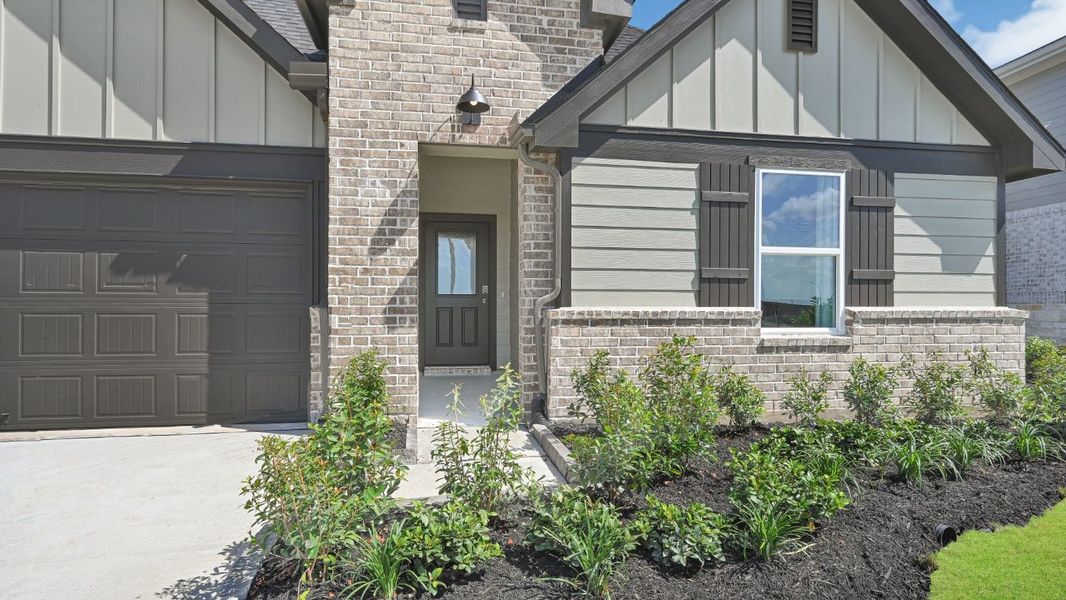 Exterior details and patio area of a home in August Trails, Needville (Image 2).