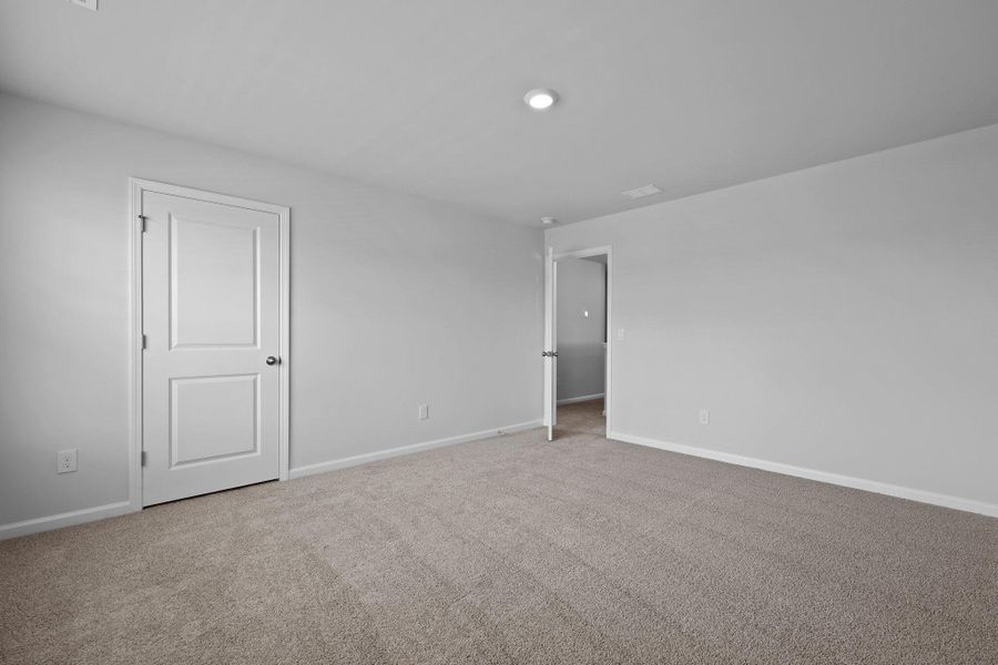 Spacious, unfurnished interior of a new home in The Cove at Mallard Crossing, Summerville (Image 24). Spacious, unfurnished interior of a new home in The Cove at Mallard Crossing, Summerville (Image 24).