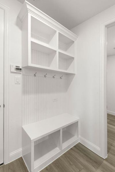 23. 3018 Wallis - Mud 23. 3018 Wallis - Mud