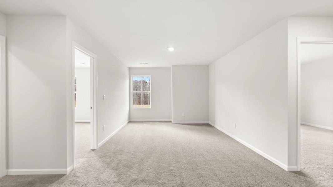 Spacious, unfurnished interior of a new home in Parkside at Carter Grove, Cartersville (Image 23).